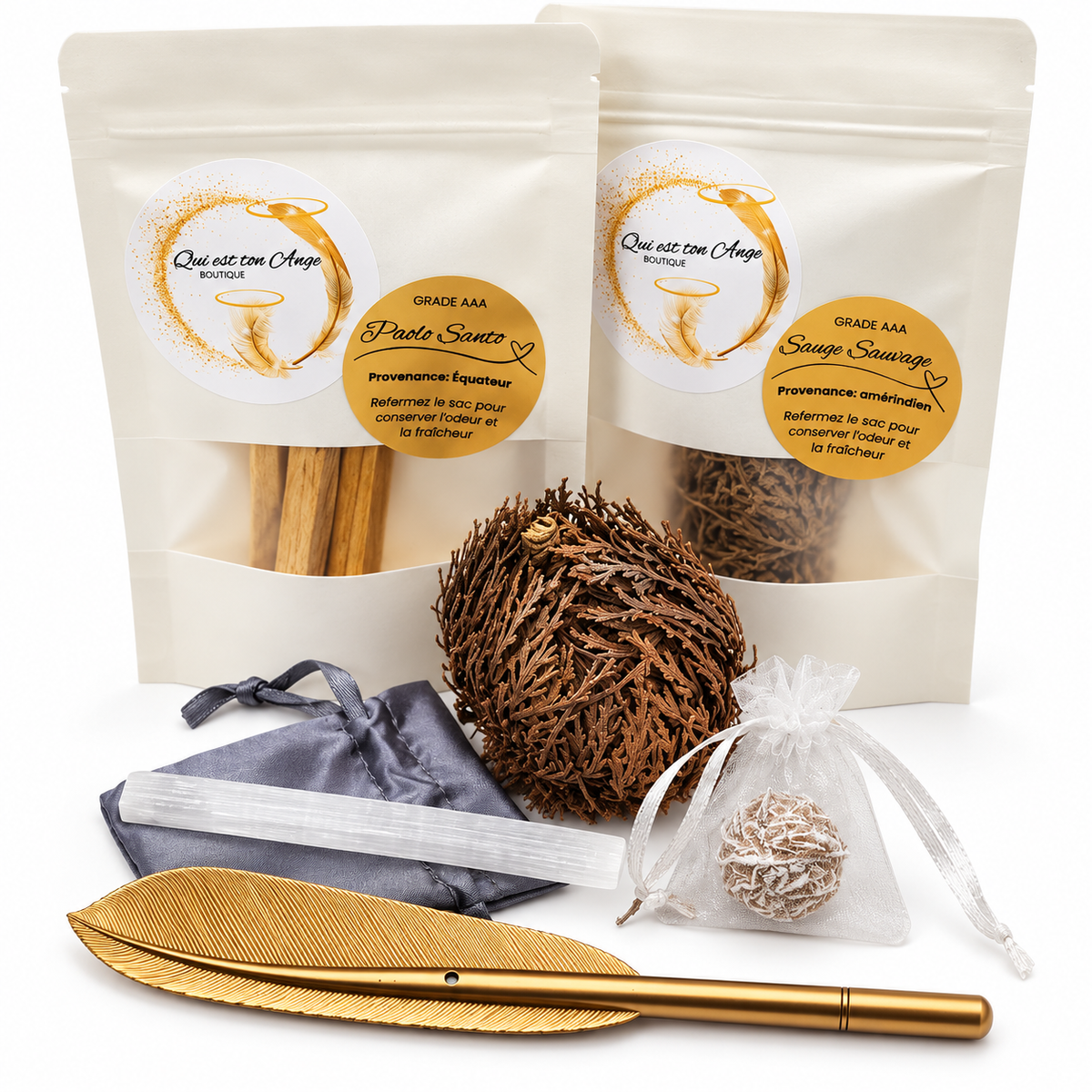 Sachets de Paolo Santo et de sauge sauvage, avec les accessoires du coffret.
