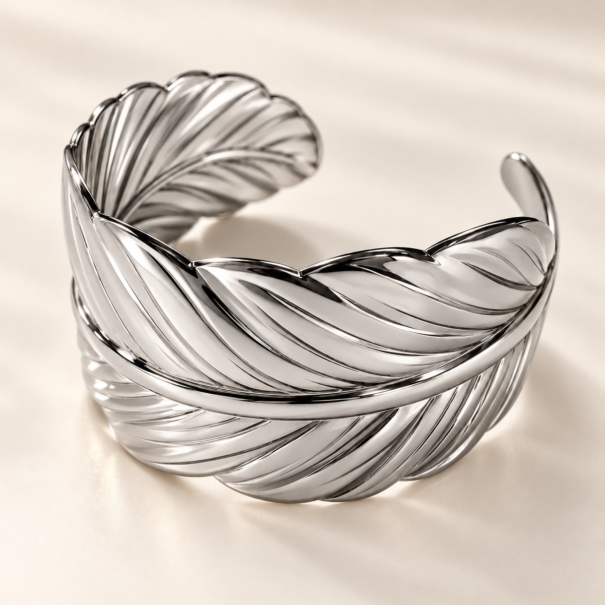 Bracelet Plume argenté — vue principale.
